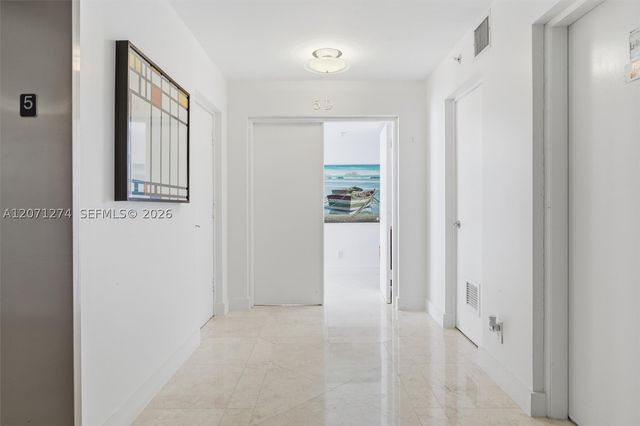 613 Ocean Dr 5D, Key Biscayne, FL 33149