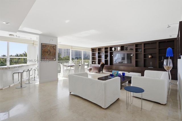 613 Ocean Dr 5D, Key Biscayne, FL 33149