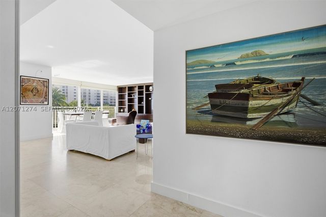 613 Ocean Dr 5D, Key Biscayne, FL 33149