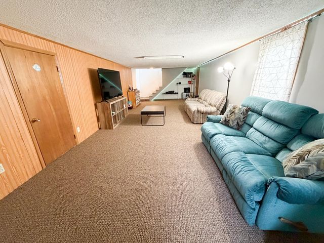 410 Galena Street, Worthington, MN 56187