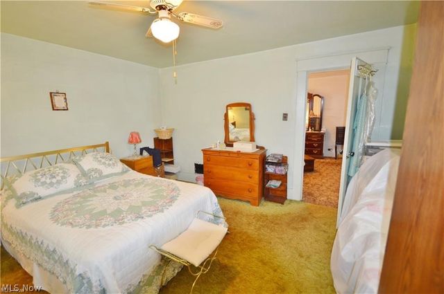 667 Hyatt Ave., Campbell, OH 44405