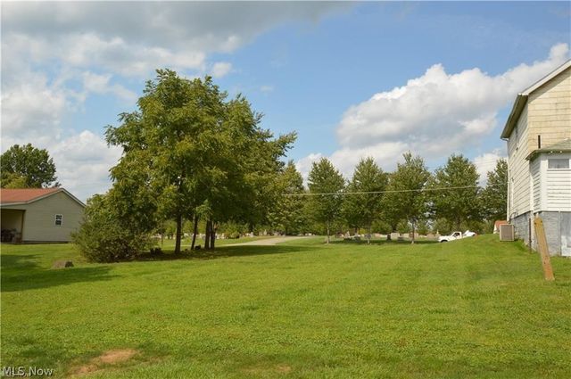 667 Hyatt Ave., Campbell, OH 44405