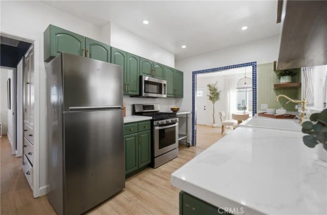 1652 Loma Avenue, Long Beach, CA 90804