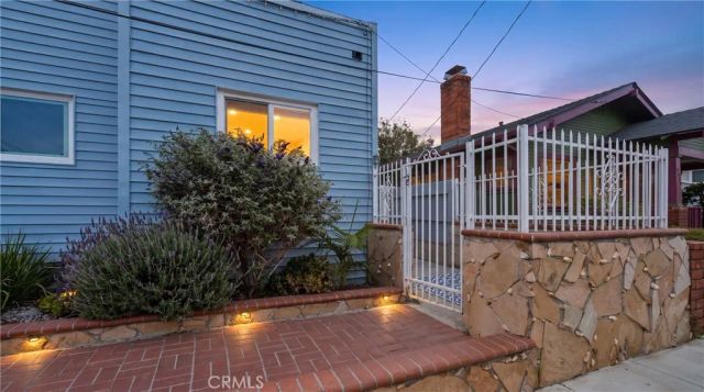 1652 Loma Avenue, Long Beach, CA 90804