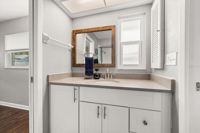 1049 MCCARTY STREET, Dunedin, FL 34698