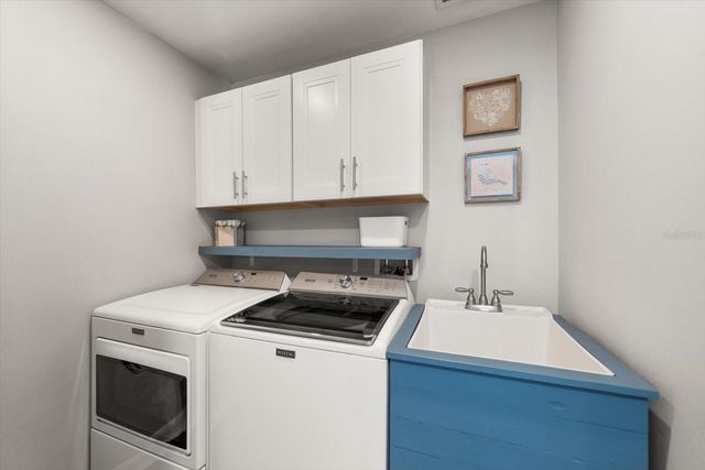 1049 MCCARTY STREET, Dunedin, FL 34698