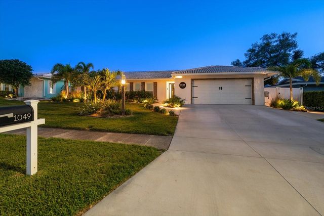 1049 MCCARTY STREET, Dunedin, FL 34698