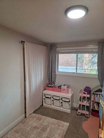 84 E DIAMOND ST, Layton, UT 84041