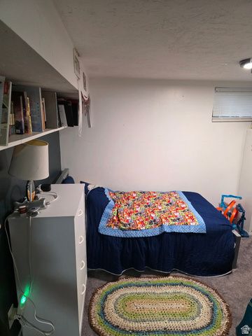 84 E DIAMOND ST, Layton, UT 84041