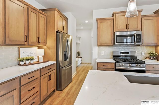 11907 Horizon Street, Papillion, NE 68046