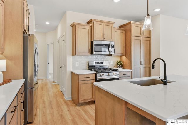 11907 Horizon Street, Papillion, NE 68046