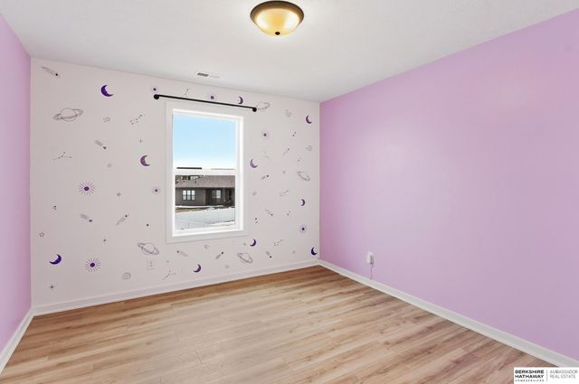 11907 Horizon Street, Papillion, NE 68046