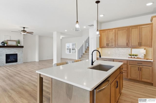 11907 Horizon Street, Papillion, NE 68046