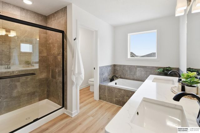 11907 Horizon Street, Papillion, NE 68046