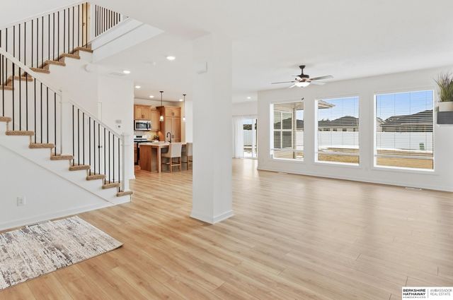 11907 Horizon Street, Papillion, NE 68046