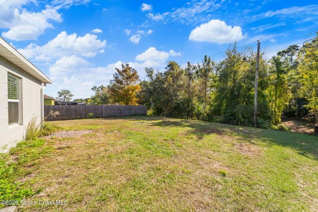354 Carvalho Street SE, Palm Bay, FL 32909
