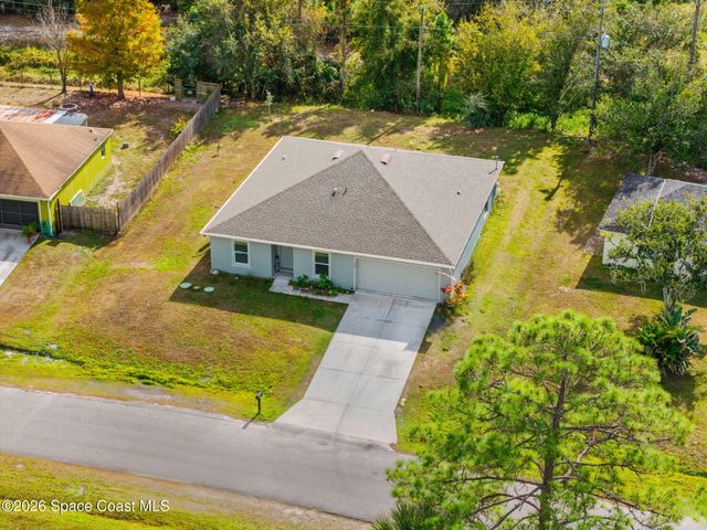 354 Carvalho Street SE, Palm Bay, FL 32909