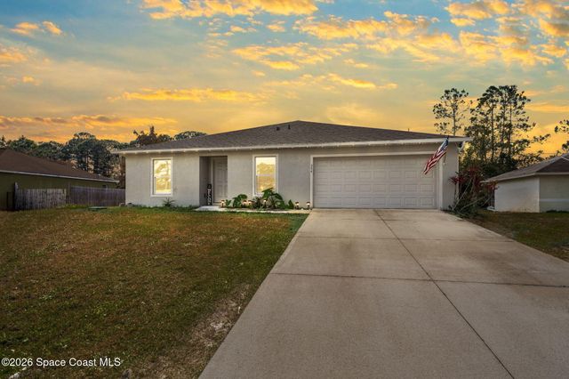 354 Carvalho Street SE, Palm Bay, FL 32909
