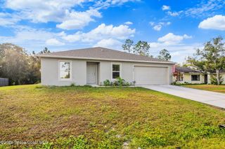 354 Carvalho Street SE, Palm Bay, FL 32909