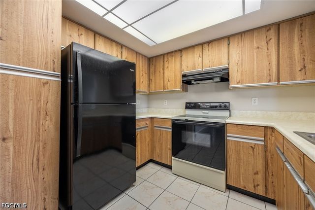 4928 Vincennes ST C8, Cape Coral, FL 33904