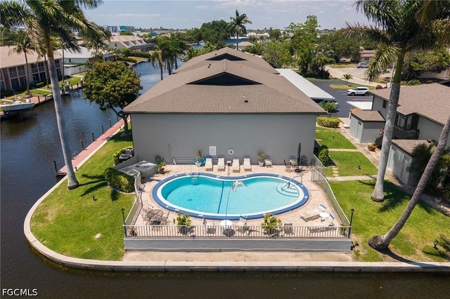 4928 Vincennes ST C8, Cape Coral, FL 33904