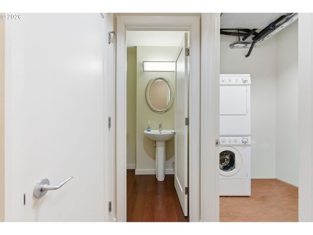 1025 Nw Couch St 1019, Portland, OR 97209