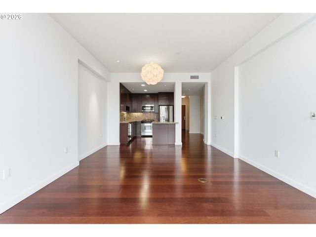 1025 Nw Couch St 1019, Portland, OR 97209