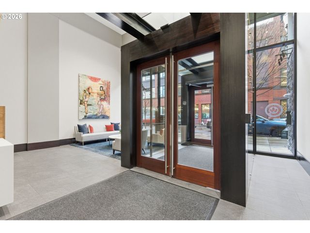 1025 Nw Couch St 1019, Portland, OR 97209