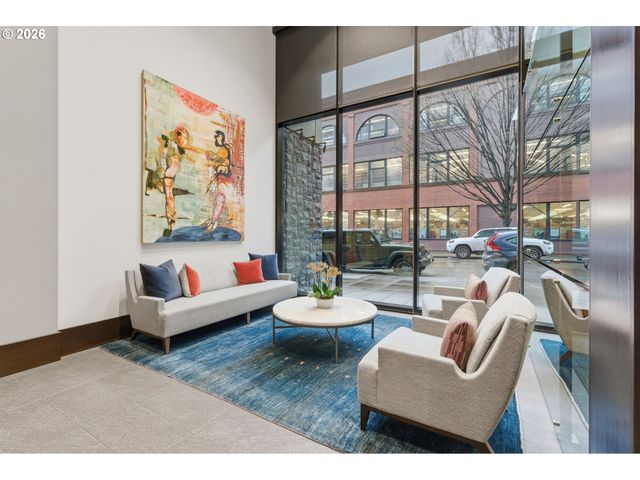 1025 Nw Couch St 1019, Portland, OR 97209