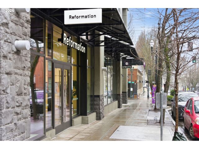 1025 Nw Couch St 1019, Portland, OR 97209