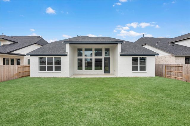 2825 Nova Beach Drive, Texas City, TX 77568
