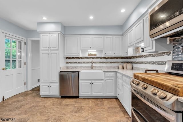 19 Mccann Mill Rd, Tewksbury Twp., NJ 07979