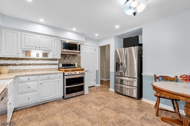 19 Mccann Mill Rd, Tewksbury Twp., NJ 07979