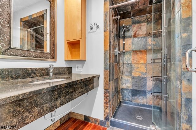 19 Mccann Mill Rd, Tewksbury Twp., NJ 07979
