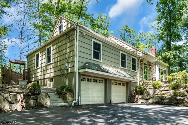 19 Mccann Mill Rd, Tewksbury Twp., NJ 07979