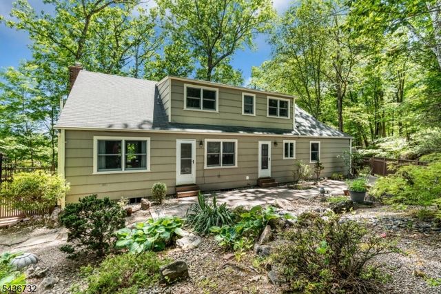 19 Mccann Mill Rd, Tewksbury Twp., NJ 07979