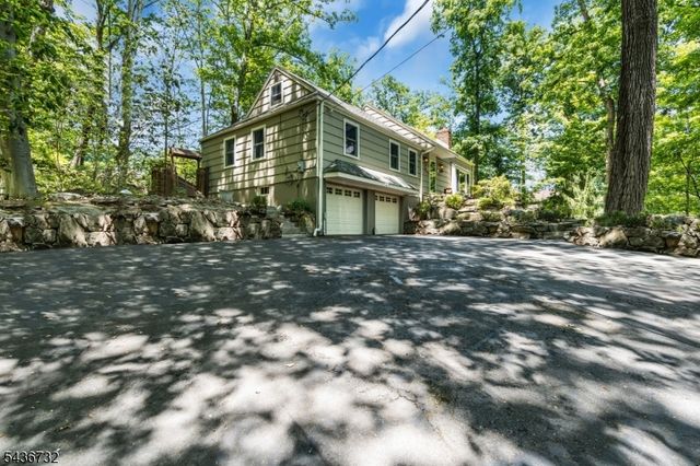 19 Mccann Mill Rd, Tewksbury Twp., NJ 07979