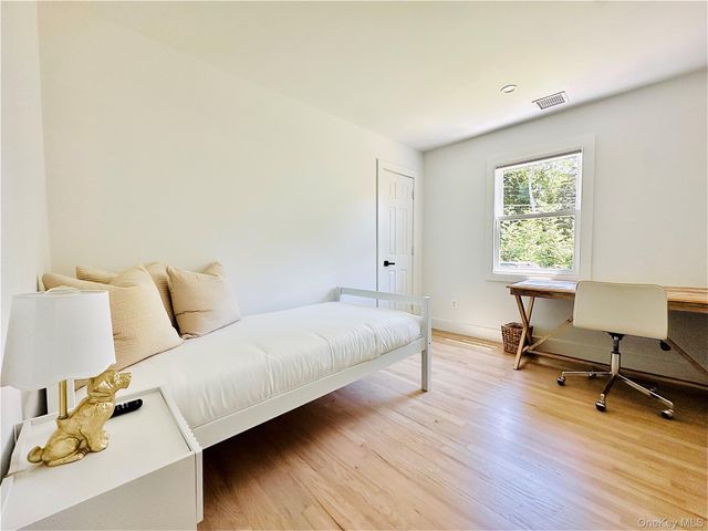 45 Yale Drive, Hampton Bays, NY 11946