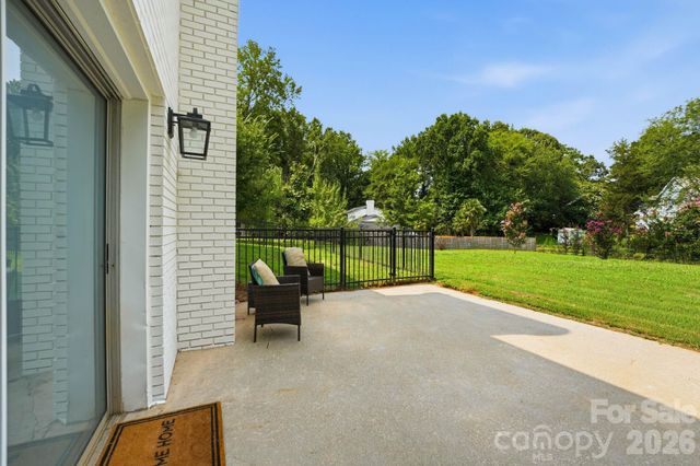 19924 Floral Lane, Cornelius, NC 28031