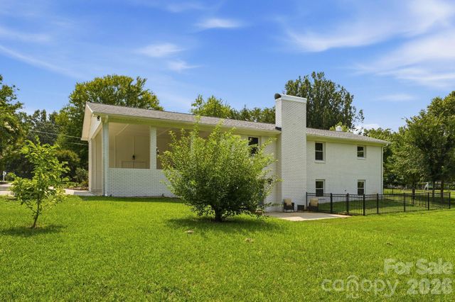 19924 Floral Lane, Cornelius, NC 28031