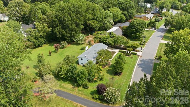 19924 Floral Lane, Cornelius, NC 28031