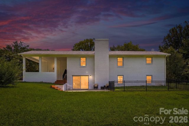 19924 Floral Lane, Cornelius, NC 28031