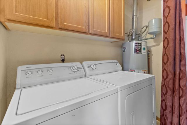2320 NE Wells Acres Road, Bend, OR 97701