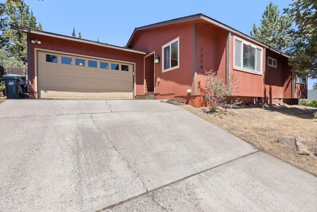 2320 NE Wells Acres Road, Bend, OR 97701