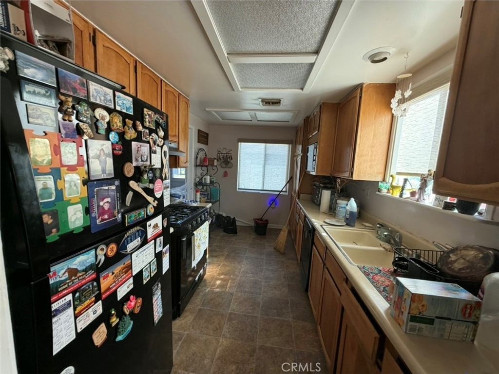 410 N N Lyall, West Covina, CA 91790 — photo 2