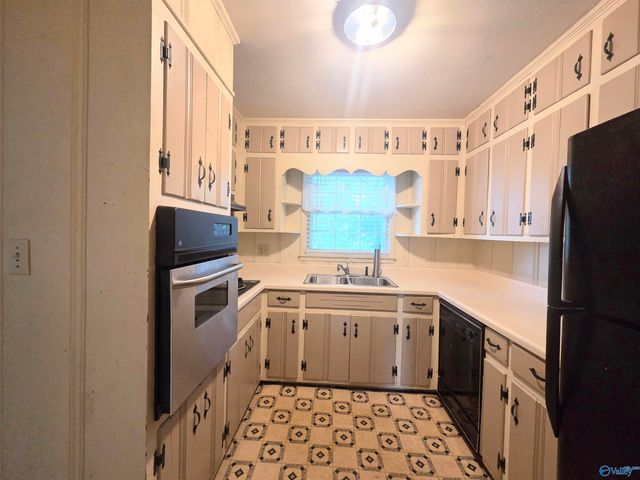 2207 Fitcheard Avenue NW, Huntsville, AL 35816