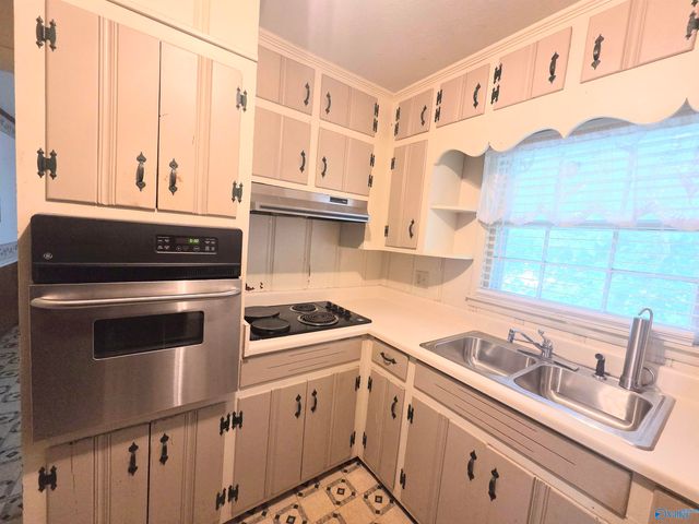 2207 Fitcheard Avenue NW, Huntsville, AL 35816