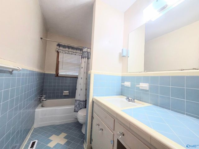 2207 Fitcheard Avenue NW, Huntsville, AL 35816