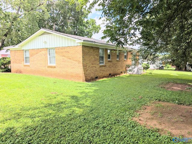2207 Fitcheard Avenue NW, Huntsville, AL 35816