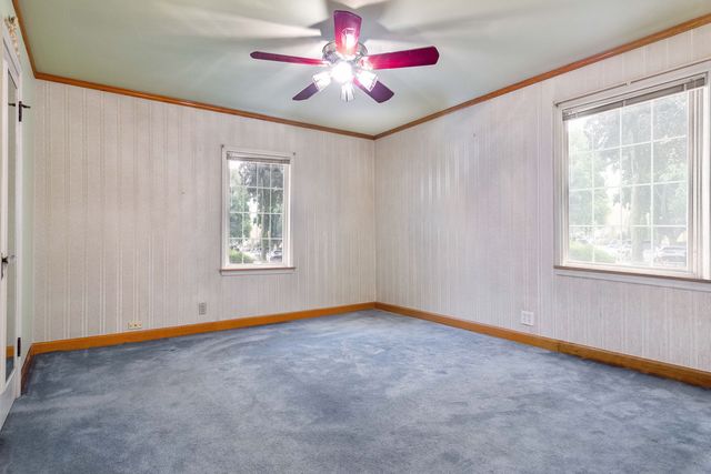6500 S Komensky Avenue, Chicago, IL 60629